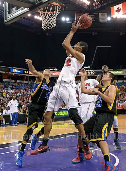 Thumbnail 2 in Grant vs. Antelope (CIF SJS D2 Final) photogallery.