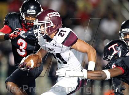 Thumbnail 1 in Jenks vs. Trinity photogallery.