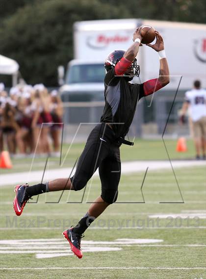 Thumbnail 3 in Jenks vs. Trinity photogallery.
