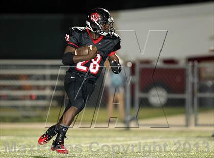 Thumbnail 2 in Jenks vs. Trinity photogallery.