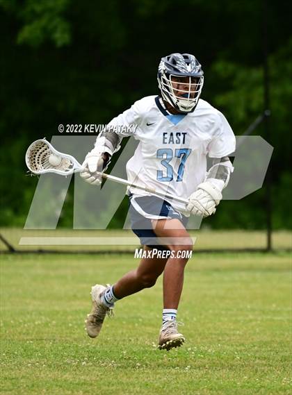 Thumbnail 2 in Guilford @ East Catholic (CIAC Class M 1st Round) photogallery.