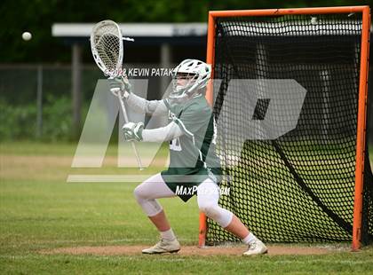 Thumbnail 1 in Guilford @ East Catholic (CIAC Class M 1st Round) photogallery.