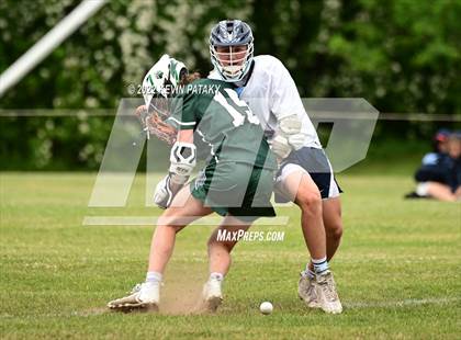Thumbnail 2 in Guilford @ East Catholic (CIAC Class M 1st Round) photogallery.