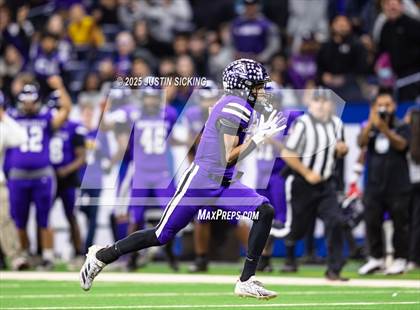 Thumbnail 3 in New Palestine vs. Merrillville (IHSAA 5A Final) photogallery.