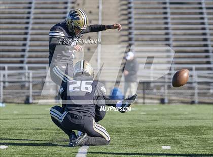 Thumbnail 2 in James Madison vs Westfield (VHSL Class 6D Region Final) photogallery.