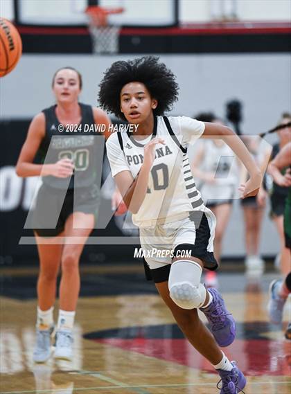 Thumbnail 1 in D'Evelyn vs Pomona photogallery.