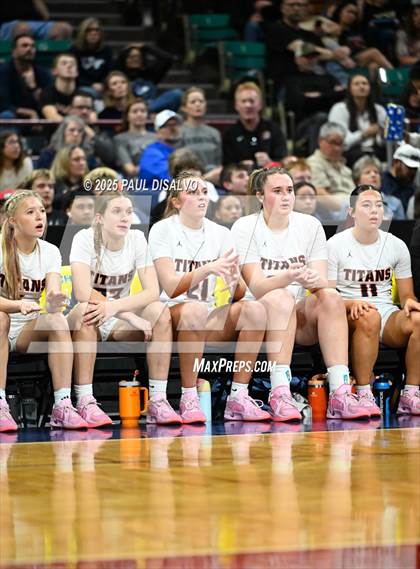Thumbnail 2 in Riverdale Ridge vs. Legend (CHSAA 6A Final Four) photogallery.