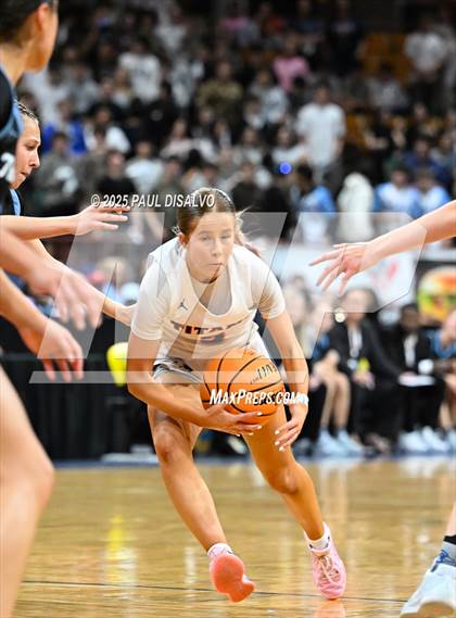 Thumbnail 2 in Riverdale Ridge vs. Legend (CHSAA 6A Final Four) photogallery.