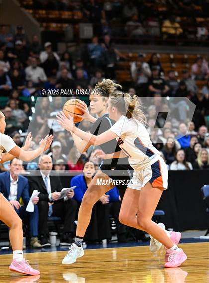 Thumbnail 1 in Riverdale Ridge vs. Legend (CHSAA 6A Final Four) photogallery.