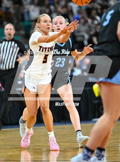 Thumbnail 1 in Riverdale Ridge vs. Legend (CHSAA 6A Final Four) photogallery.