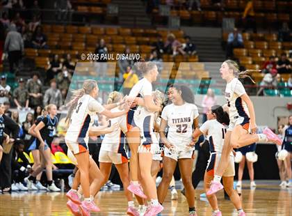 Thumbnail 1 in Riverdale Ridge vs. Legend (CHSAA 6A Final Four) photogallery.
