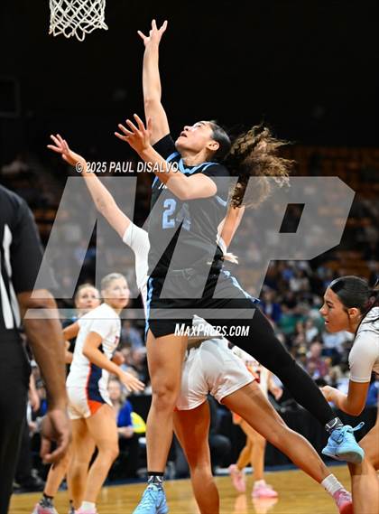 Thumbnail 3 in Riverdale Ridge vs. Legend (CHSAA 6A Final Four) photogallery.