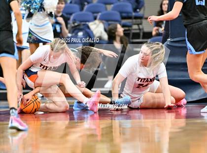 Thumbnail 1 in Riverdale Ridge vs. Legend (CHSAA 6A Final Four) photogallery.