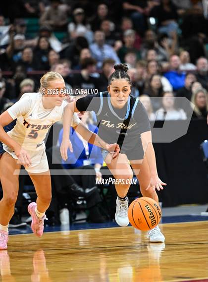 Thumbnail 2 in Riverdale Ridge vs. Legend (CHSAA 6A Final Four) photogallery.