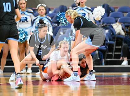 Thumbnail 3 in Riverdale Ridge vs. Legend (CHSAA 6A Final Four) photogallery.