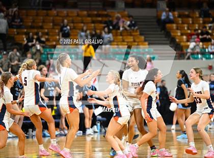 Thumbnail 1 in Riverdale Ridge vs. Legend (CHSAA 6A Final Four) photogallery.