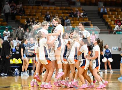 Thumbnail 2 in Riverdale Ridge vs. Legend (CHSAA 6A Final Four) photogallery.