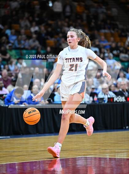 Thumbnail 3 in Riverdale Ridge vs. Legend (CHSAA 6A Final Four) photogallery.