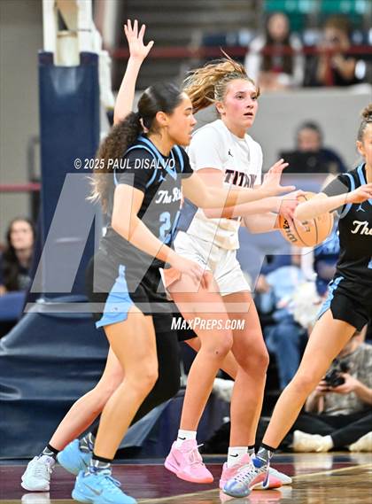 Thumbnail 1 in Riverdale Ridge vs. Legend (CHSAA 6A Final Four) photogallery.