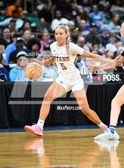 Thumbnail 3 in Riverdale Ridge vs. Legend (CHSAA 6A Final Four) photogallery.