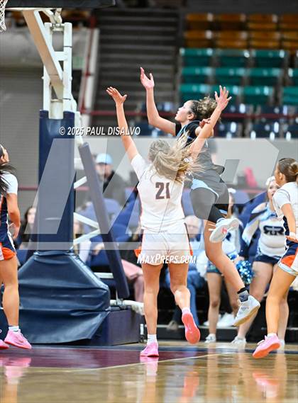 Thumbnail 2 in Riverdale Ridge vs. Legend (CHSAA 6A Final Four) photogallery.