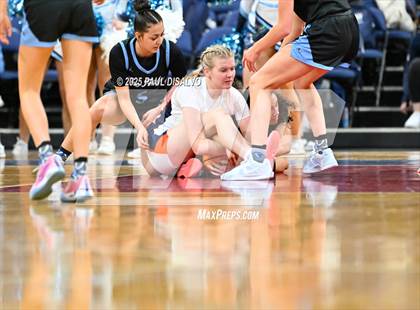 Thumbnail 2 in Riverdale Ridge vs. Legend (CHSAA 6A Final Four) photogallery.