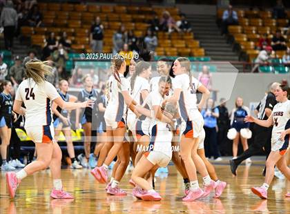 Thumbnail 1 in Riverdale Ridge vs. Legend (CHSAA 6A Final Four) photogallery.