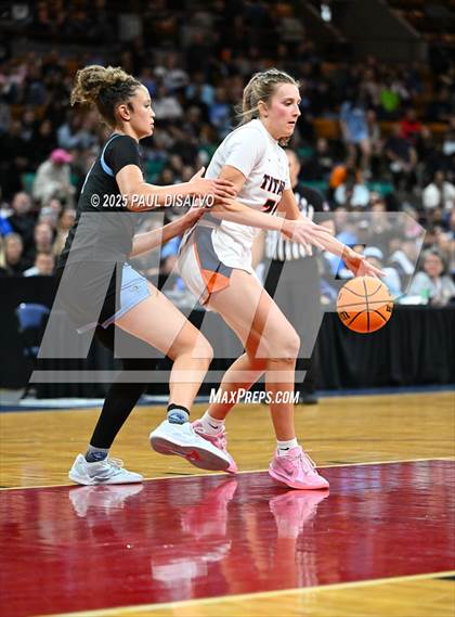 Thumbnail 2 in Riverdale Ridge vs. Legend (CHSAA 6A Final Four) photogallery.