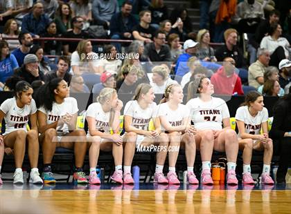 Thumbnail 3 in Riverdale Ridge vs. Legend (CHSAA 6A Final Four) photogallery.