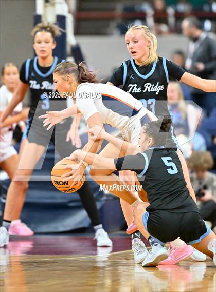 Thumbnail 2 in Riverdale Ridge vs. Legend (CHSAA 6A Final Four) photogallery.