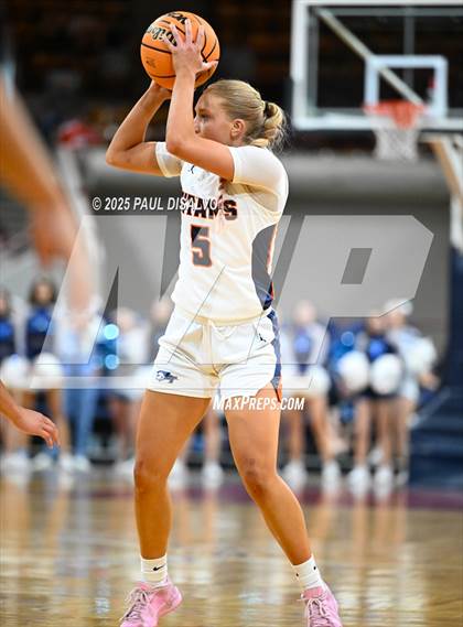 Thumbnail 1 in Riverdale Ridge vs. Legend (CHSAA 6A Final Four) photogallery.