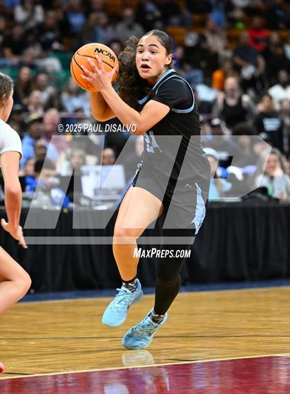 Thumbnail 2 in Riverdale Ridge vs. Legend (CHSAA 6A Final Four) photogallery.