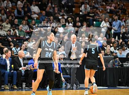 Thumbnail 2 in Riverdale Ridge vs. Legend (CHSAA 6A Final Four) photogallery.