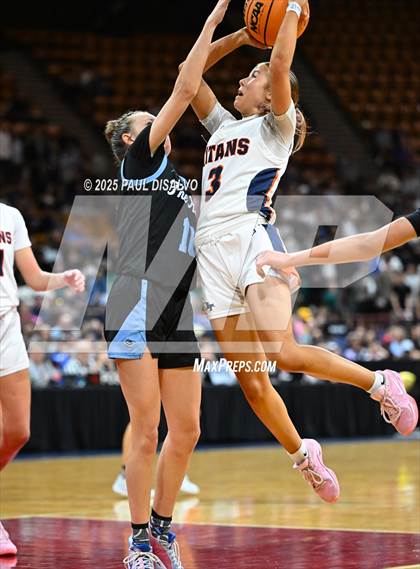 Thumbnail 2 in Riverdale Ridge vs. Legend (CHSAA 6A Final Four) photogallery.