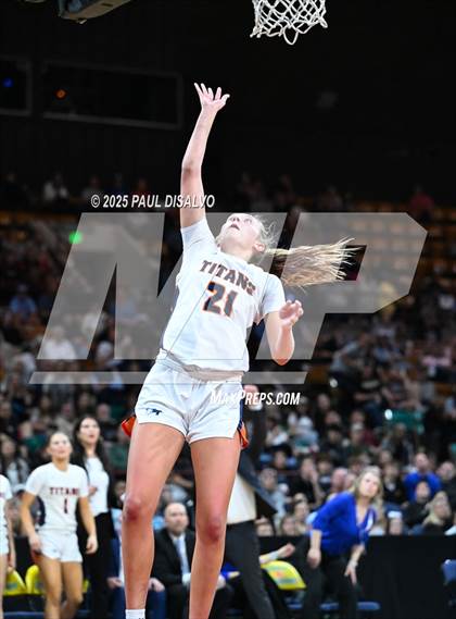 Thumbnail 1 in Riverdale Ridge vs. Legend (CHSAA 6A Final Four) photogallery.
