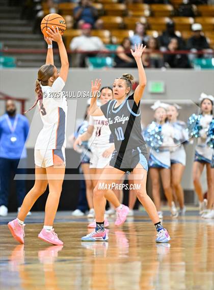 Thumbnail 2 in Riverdale Ridge vs. Legend (CHSAA 6A Final Four) photogallery.