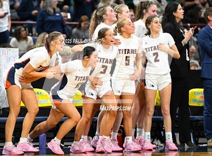 Thumbnail 3 in Riverdale Ridge vs. Legend (CHSAA 6A Final Four) photogallery.