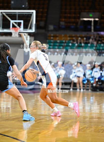 Thumbnail 1 in Riverdale Ridge vs. Legend (CHSAA 6A Final Four) photogallery.