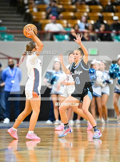 Thumbnail 3 in Riverdale Ridge vs. Legend (CHSAA 6A Final Four) photogallery.