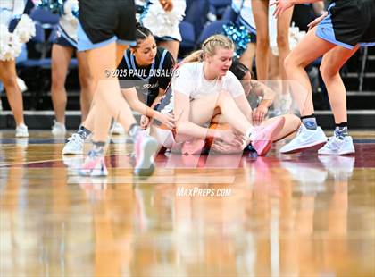 Thumbnail 2 in Riverdale Ridge vs. Legend (CHSAA 6A Final Four) photogallery.