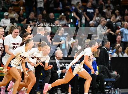 Thumbnail 1 in Riverdale Ridge vs. Legend (CHSAA 6A Final Four) photogallery.
