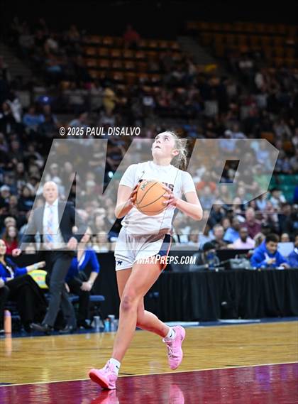 Thumbnail 3 in Riverdale Ridge vs. Legend (CHSAA 6A Final Four) photogallery.