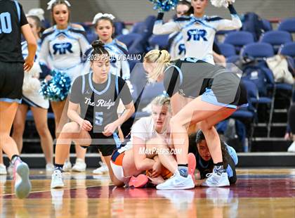 Thumbnail 3 in Riverdale Ridge vs. Legend (CHSAA 6A Final Four) photogallery.