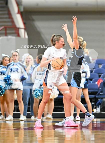 Thumbnail 3 in Riverdale Ridge vs. Legend (CHSAA 6A Final Four) photogallery.