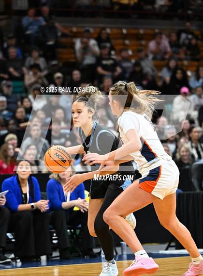 Thumbnail 3 in Riverdale Ridge vs. Legend (CHSAA 6A Final Four) photogallery.