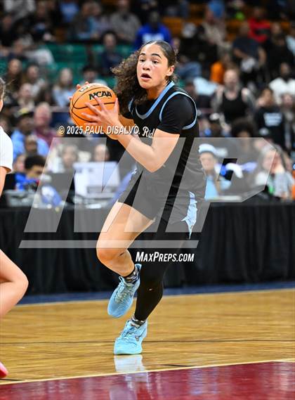 Thumbnail 1 in Riverdale Ridge vs. Legend (CHSAA 6A Final Four) photogallery.