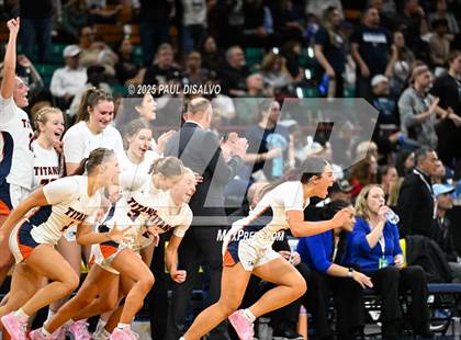 Thumbnail 2 in Riverdale Ridge vs. Legend (CHSAA 6A Final Four) photogallery.
