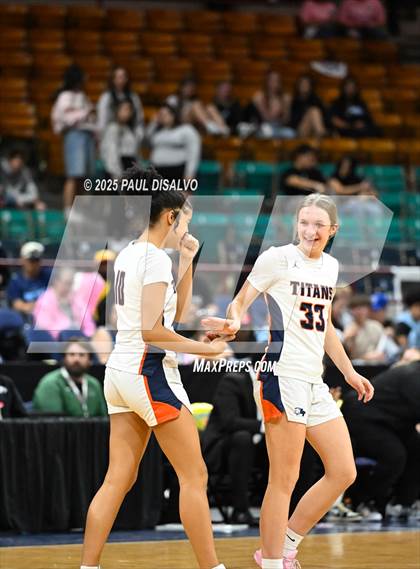 Thumbnail 1 in Riverdale Ridge vs. Legend (CHSAA 6A Final Four) photogallery.