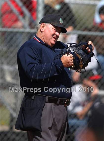 Thumbnail 3 in Grandview vs. Denver East (5A District Playoff) photogallery.