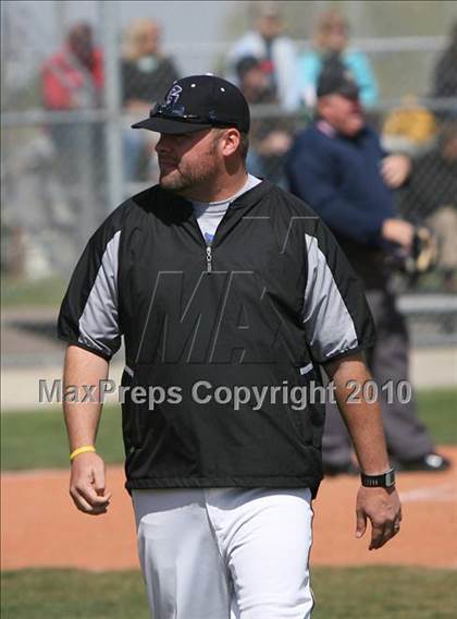 Thumbnail 1 in Grandview vs. Denver East (5A District Playoff) photogallery.